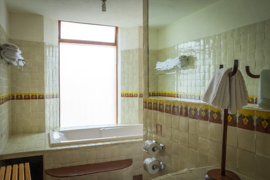 Master Suite Familiar 7